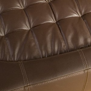 Leder Luxus Hundebett klassische Leder Stepp-Verarbeitung im Detail
